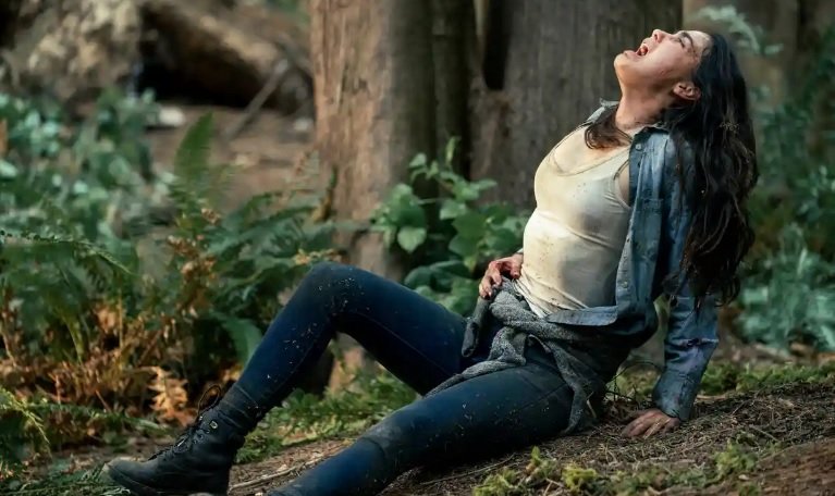 Netflix's 'Keep Breathing' هي قصة نجاة خالية من الدراما