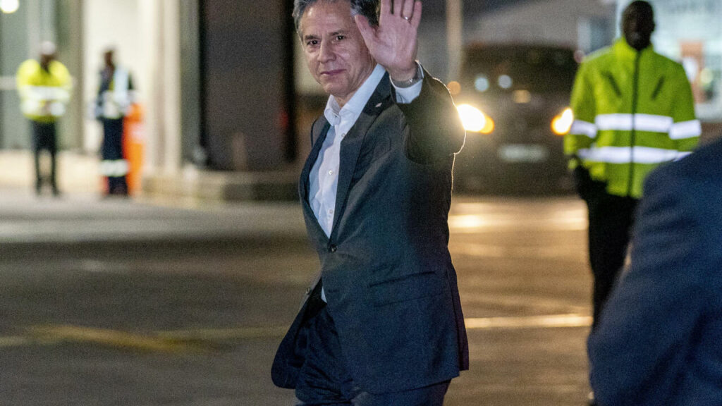 بلينكن يؤكد خلال زيارته بريتوريا أن واشنطن تريد "شراكة حقيقية ومتوازنة" مع القارة الأفريقية