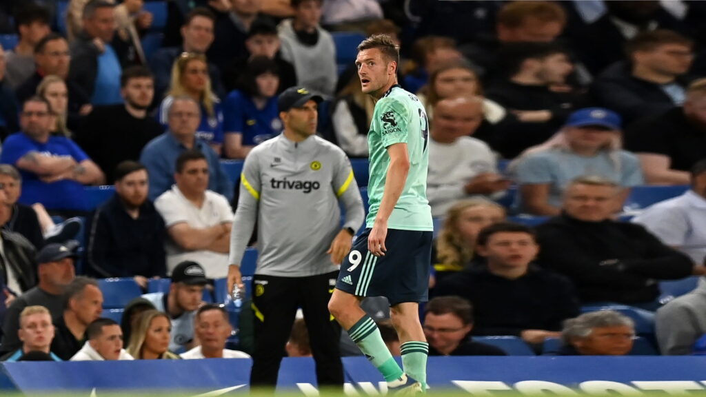 ليستر سيتي الإنجليزي يمدد عقد مهاجمه التاريخي جيمي فاردي